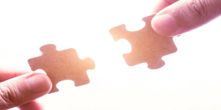 非常差異品牌定位：左手品牌，右手堅持！