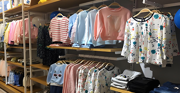 巴拉巴拉童裝品牌戰略分析