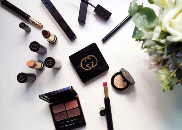 彩妝品牌定位,彩妝品牌定位解析,國內外彩妝品牌定位解析